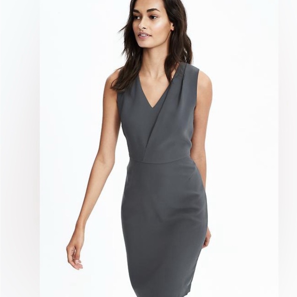 Banana Republic Sleeveless Sheath Dress 8